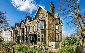 Fountains Guest House - Harrogate Stays With Free Parking